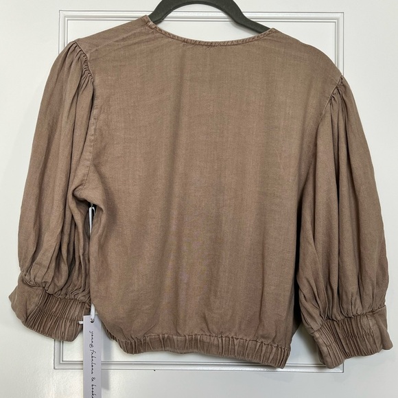 NWT Young Fabulous & Broke Miranda Linen Blend Twist Front Crop Top (Small) - Picture 2 of 3